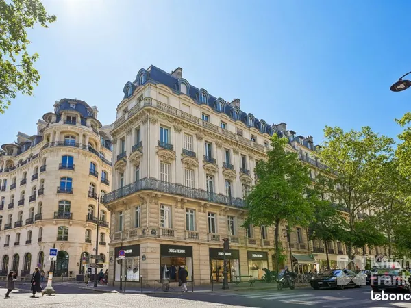 Bureaux 261 m²