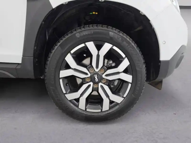 Dacia Duster eco-g 100 4x2 — photo 25