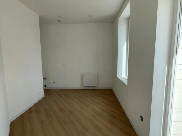 Local 14 m²
