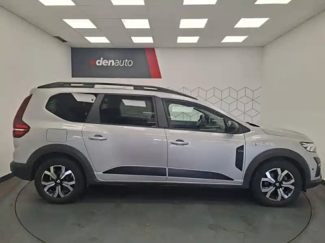 Dacia Jogger eco-g 100 7 places — photo 18