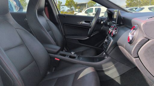 Mercedes Classe A 2.0 250 211 7G-DCT - Sport – 2015 – 123638 km – Essence – Boîte Automatique — photo 7