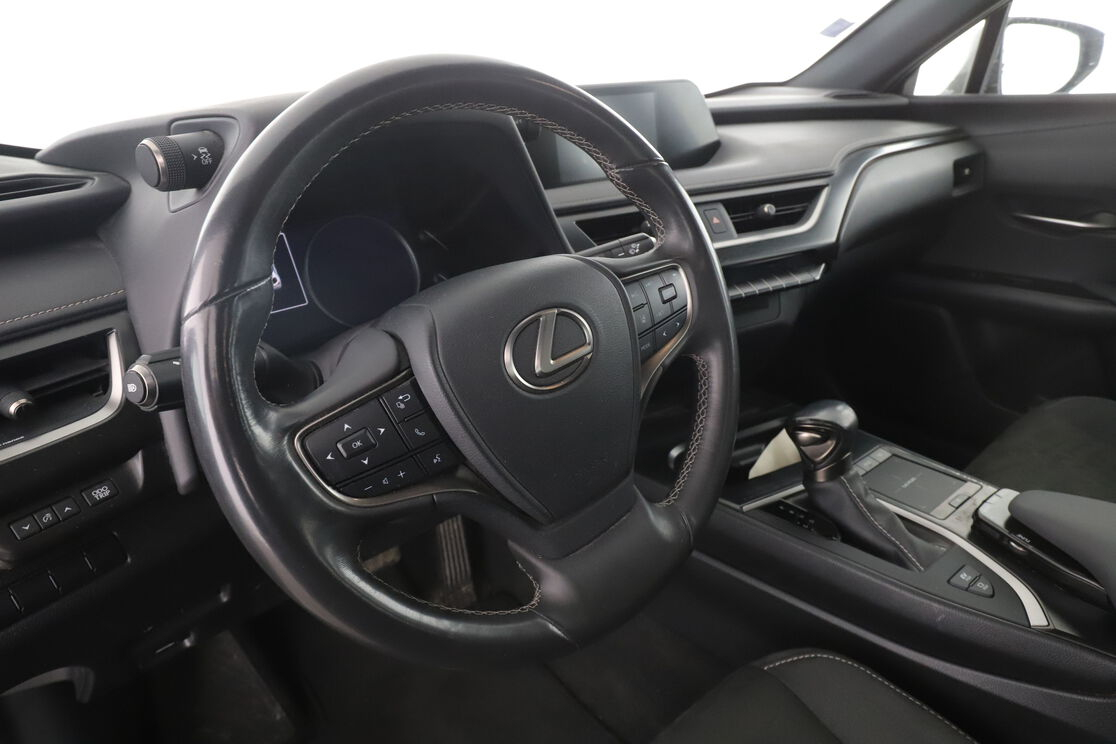 Lexus UX-Serie 250h Pack Confort Business 2WD — photo 10