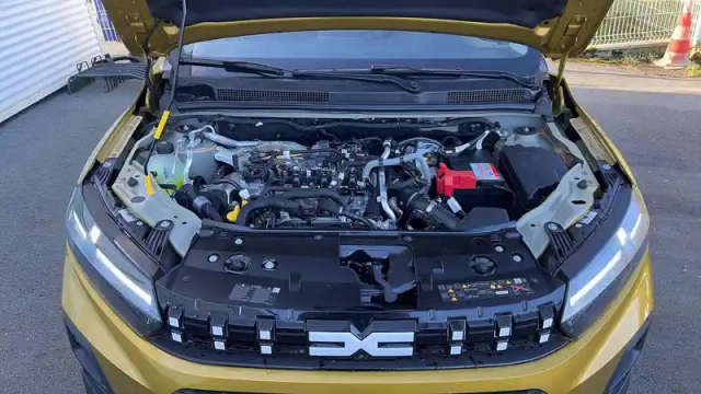 Dacia Sandero eco-g 120 auto — photo 22