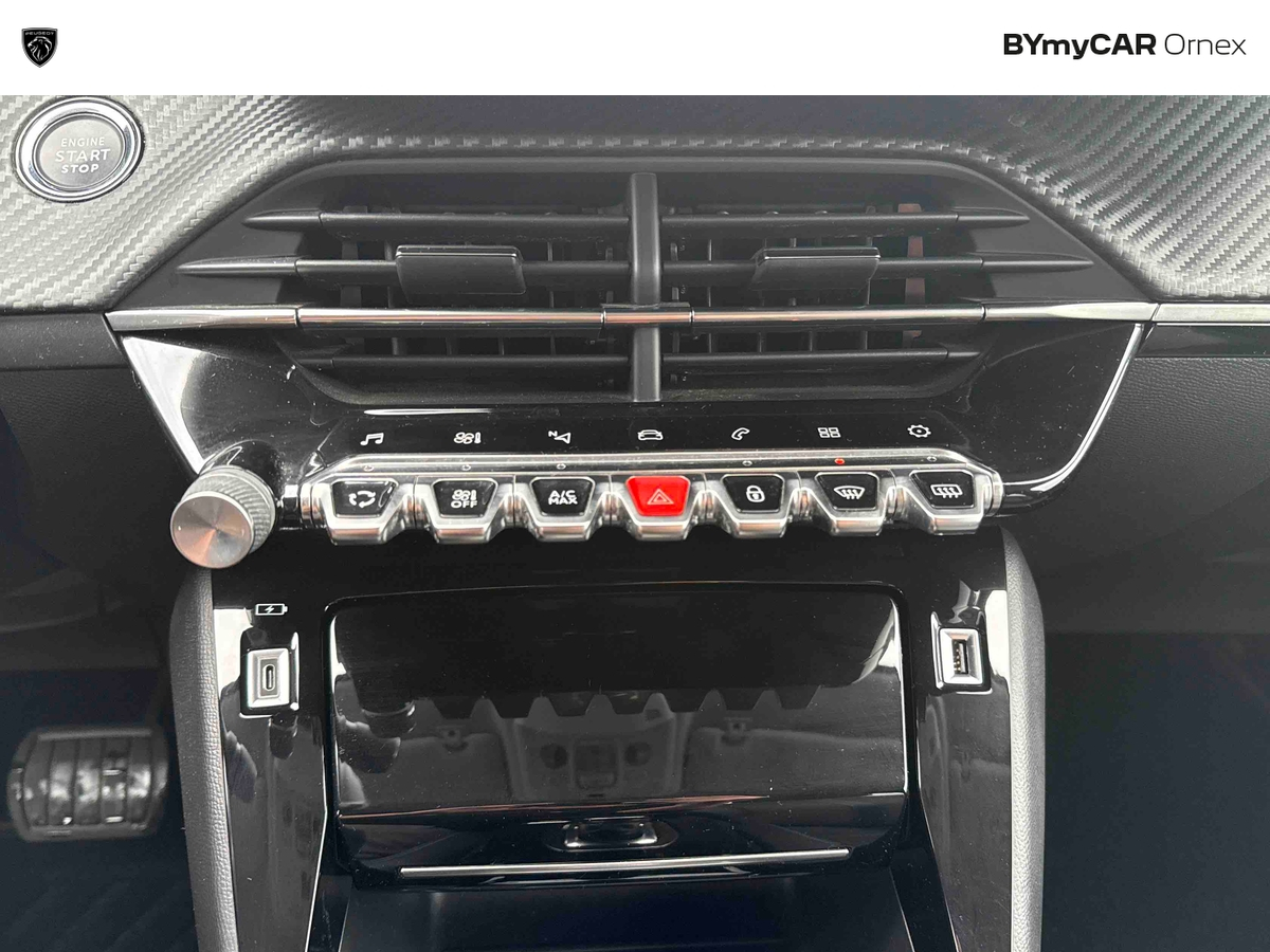 Peugeot 208 PureTech 100 S&amp;S EAT8 — photo 30