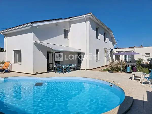 Maison 5 pièces 146 m²