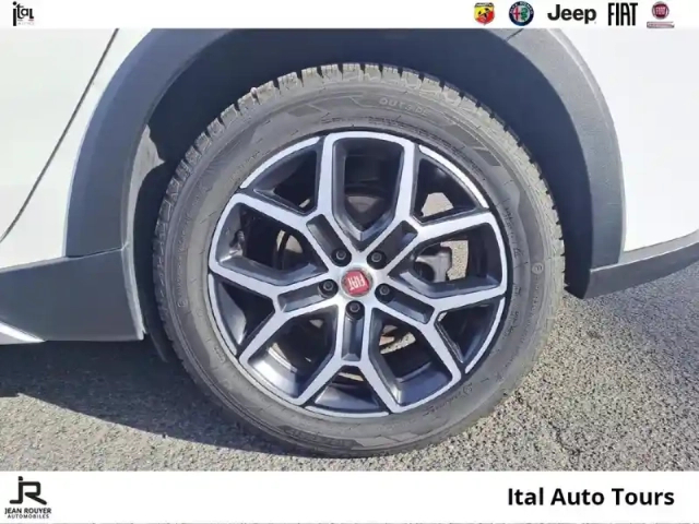 Fiat Tipo cross 1.6 multijet 130ch s/s plus my22 — photo 26