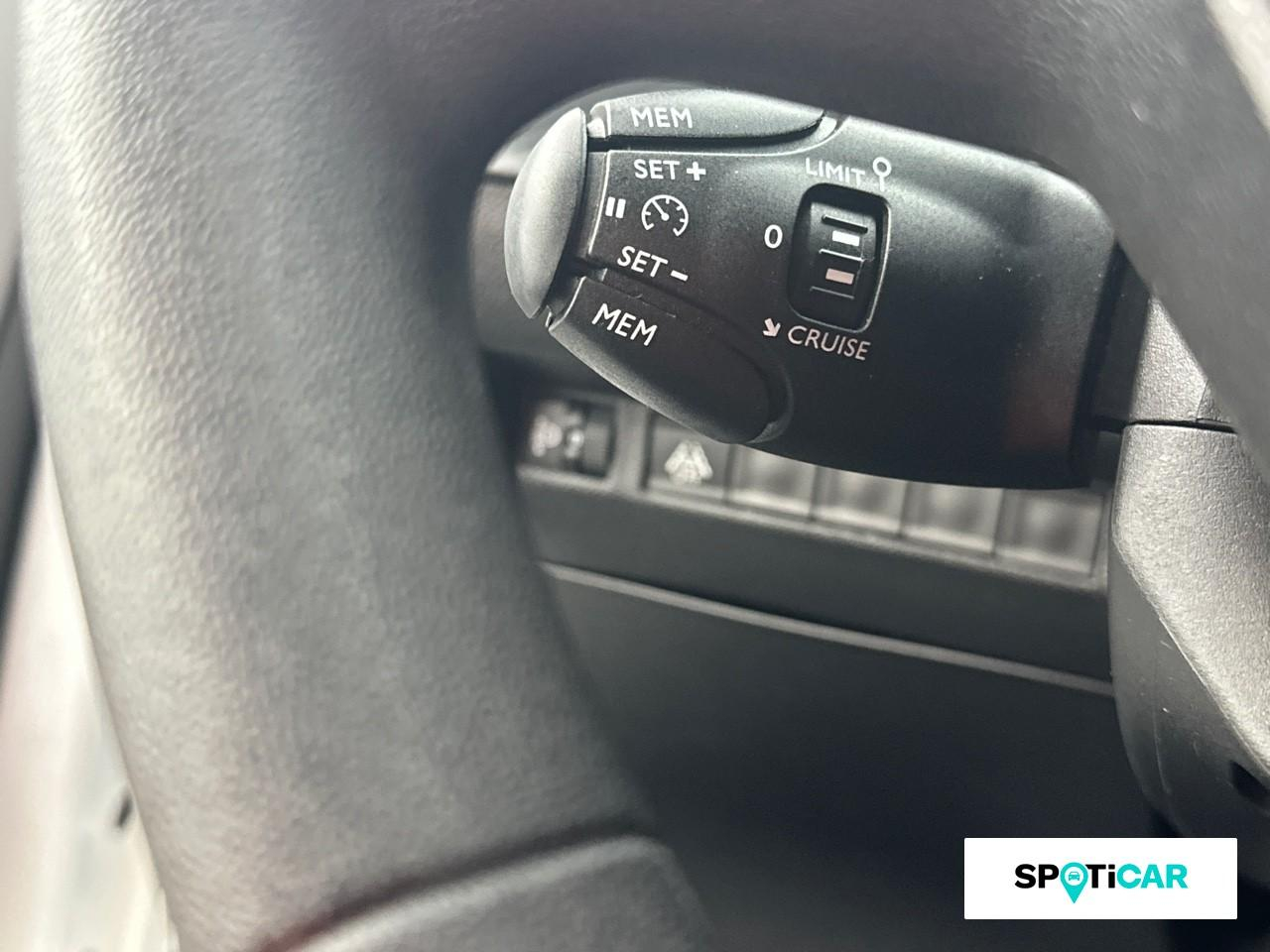 Peugeot 208 1.2 puretech 75ch s&s like — photo 17
