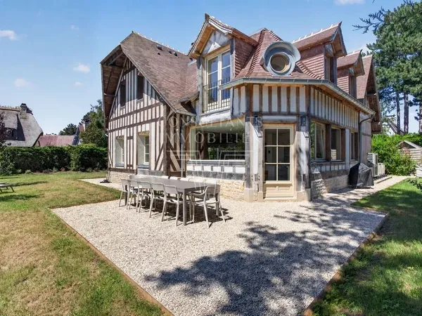 Maison de luxe 7 pièces 180 m²