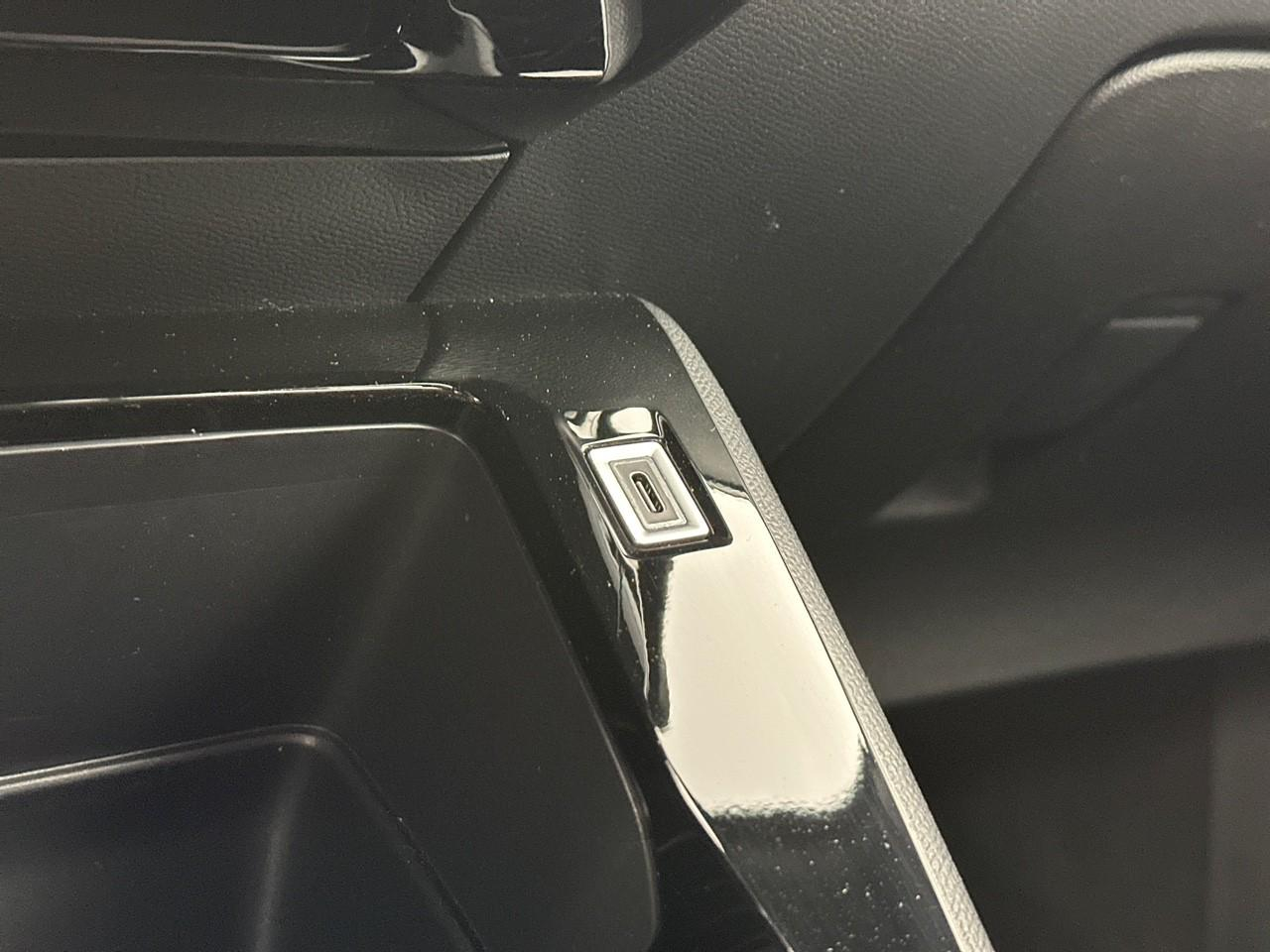 Peugeot 2008 100 s&s bvm6 style — photo 27