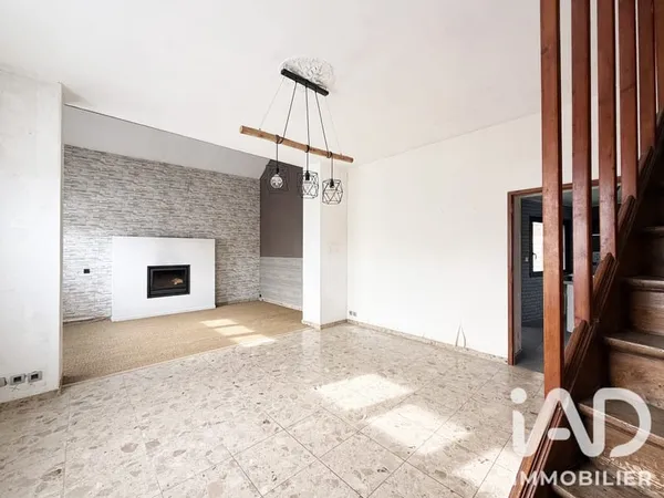 Maison 9 pièces 219 m²