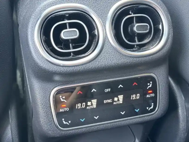 Mercedes Glc 300 e  hybrid eq 4matic am — photo 16