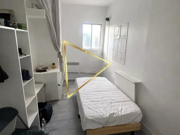 Chambre de service par ascenseur !