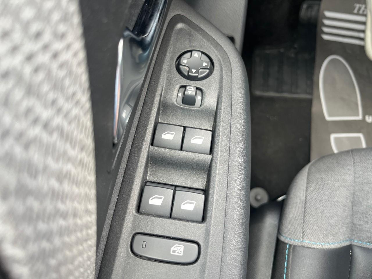 Citroën C4 X 1.2 puretech 130ch s&s max automatique — photo 22