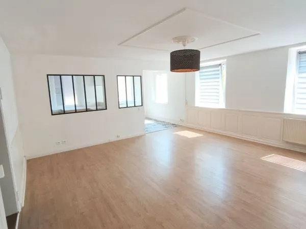 Grand appartement lumineux 3 pièces