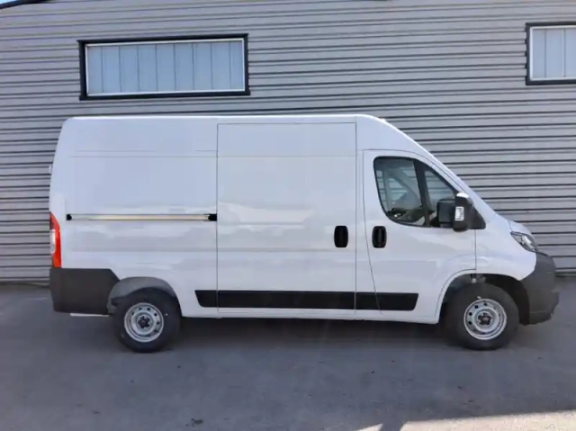 Peugeot Boxer fourgon nouveau fgn 3.5 t l2h2 140 s&amp;s bvm6 — photo 4