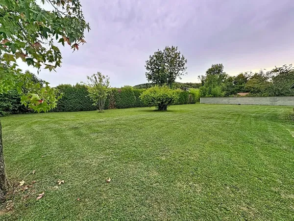 Terrain 1000 m²