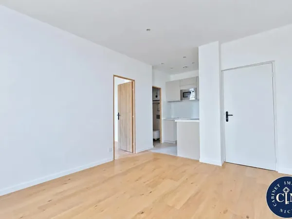 2 pièces 31 m² - Rénové clé en main - Libération - Idéal investisseur
