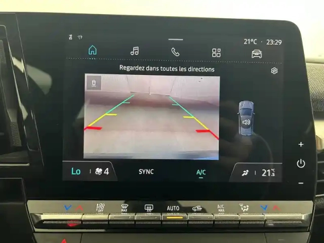 Renault Megane e-tech ev40 130ch standard charge — photo 49