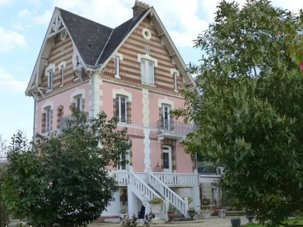 Maison 6 pièces 232 m²