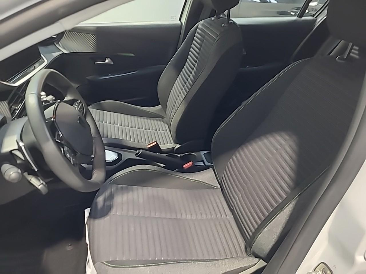 Peugeot 208 hybrid 100 e-dcs6 active — photo 10