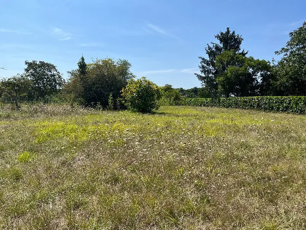 Terrain 640 m²