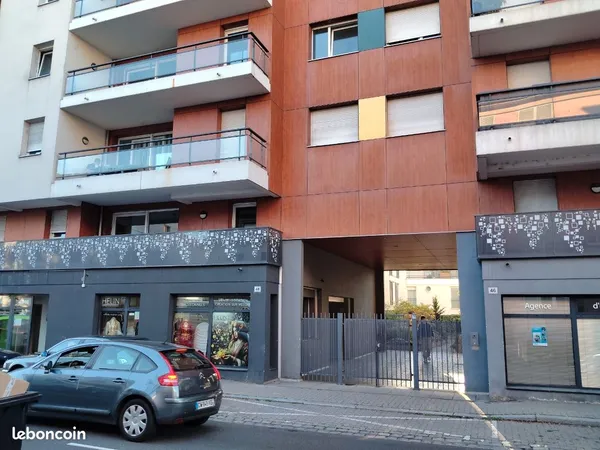 Propriétaire loue direct garage
