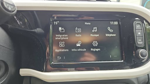 Renault Twingo E-Tech 81 22 kWh - Equilibre – 2022 – 33959 km – Électrique – Boîte Automatique — photo 9