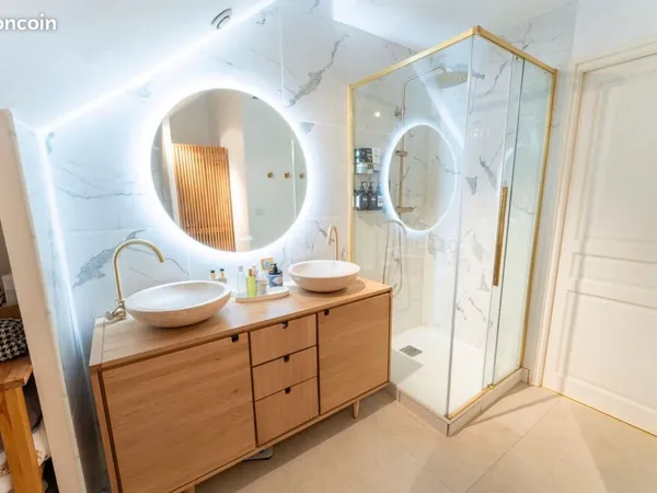 LOFT D'EXCEPTION DE 92 M² HABITABLES / + DE 130 M² AU SOL - BALCON et PARKING