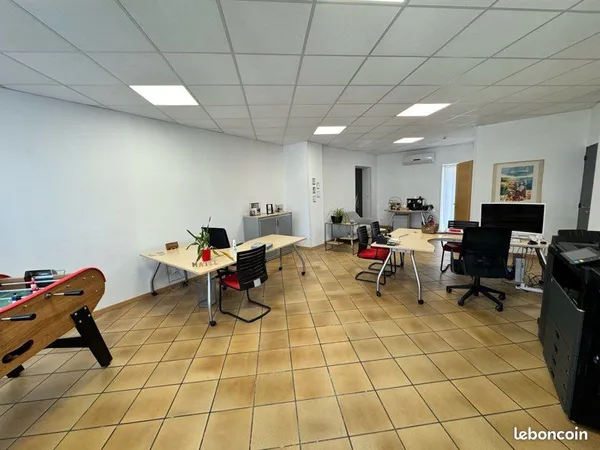 Location bureau 62m2