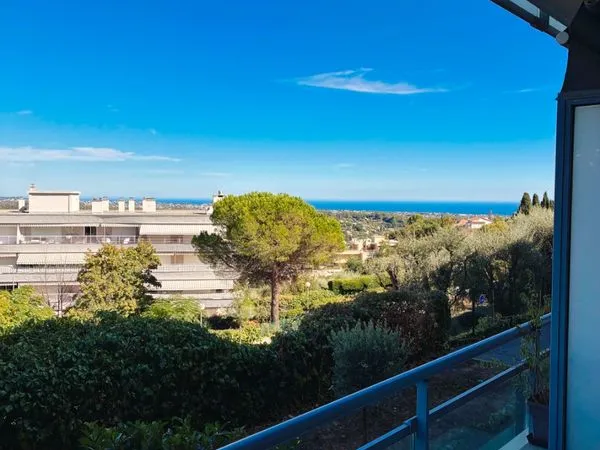 À louer - 2 pièces 46 m² - Vence, proche centre-ville