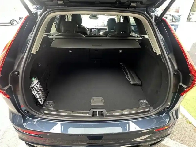 Volvo Xc60 t6 awd hybride rechargeable 253 ch+145 ch geartronic 8 — photo 6