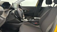 Peugeot 208 e-208 136ch Like — photo 12