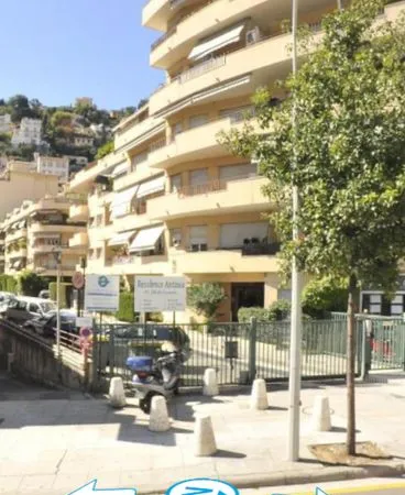À vendre F1 Horloge de Cessole Nice avec Terrasse