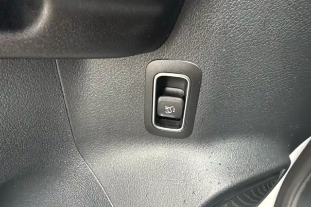 Mercedes Glb 200 d 8g-dct — photo 20