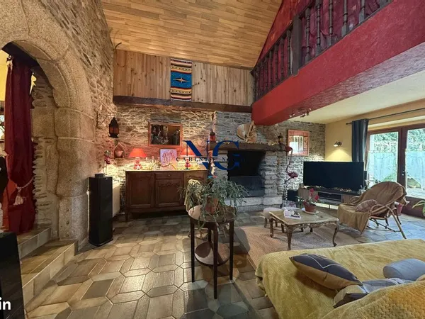 Maison 8 pièces 200 m²