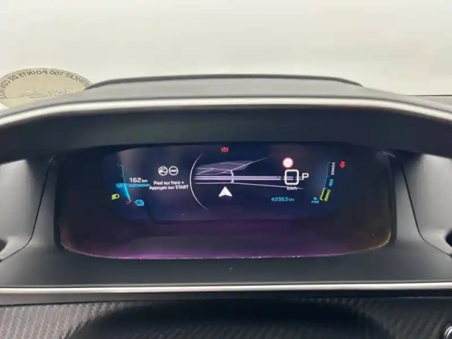 Peugeot 208 electrique 50 kwh 136ch — photo 10