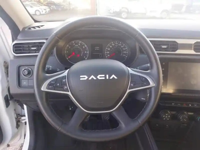 Dacia Duster eco-g 100 4x2 — photo 12
