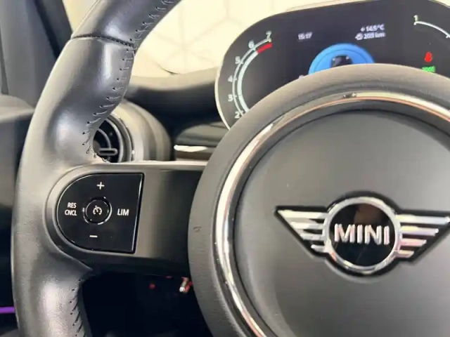 Mini Mini hatch 5 portes cooper 136 ch dkg7 — photo 123
