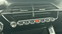 Peugeot 208 1.2 PureTech 75ch S&S Style — photo 15