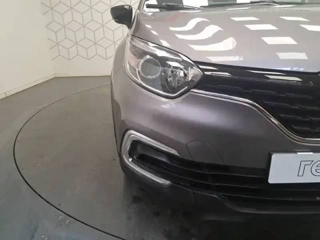 Renault Captur tce 90 - 19 — photo 9
