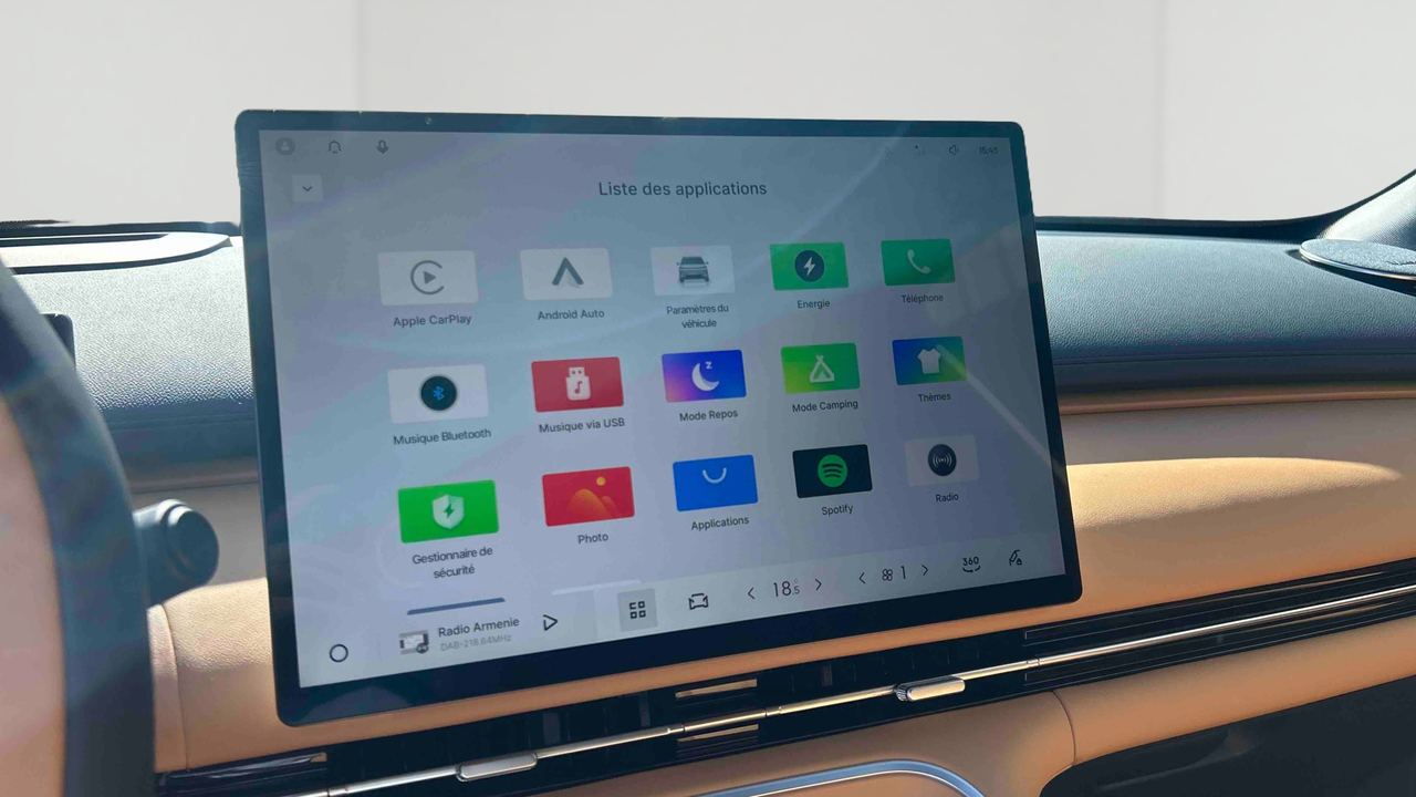 Geely Starray EM-i — photo 21