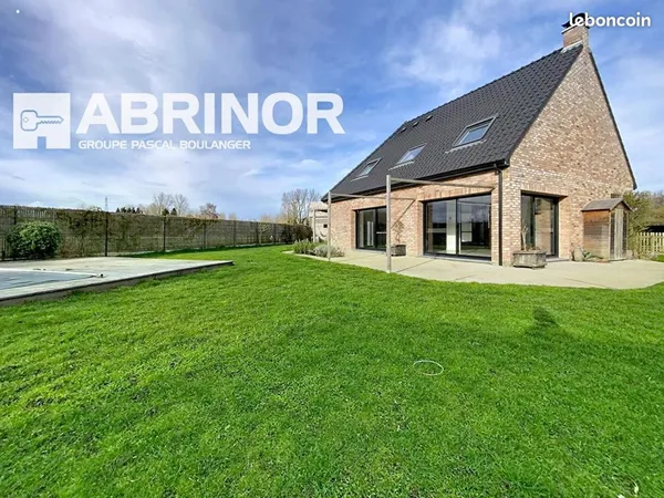Villa 5 pièces 185 m²