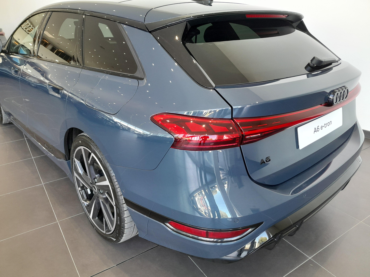 Audi A6 e-tron Avant Performance 367 ch 100 kWh — photo 3