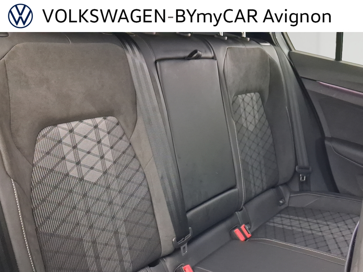 Volkswagen Golf 1.5 eTSI EVO2 116 DSG7 — photo 37