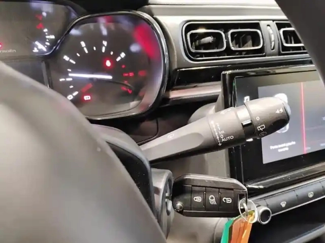 Citroën C3 puretech 83 s&amp;s bvm5 shine — photo 18