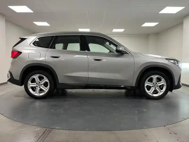 Bmw X1 xdrive25e 245ch business design — photo 3