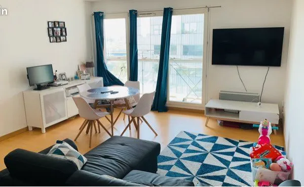 Appartement T2 - La Madeleine avec balcon et garage privatif