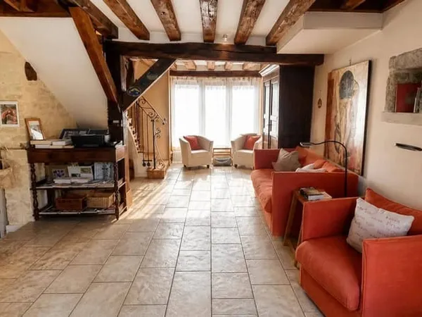 Maison 10 pièces 215 m²