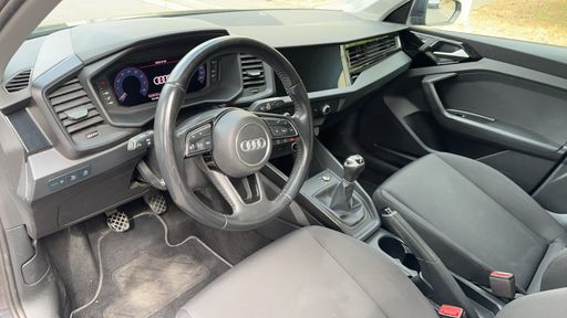 Audi A1 Sportback 25 TFSI 95 - . – 2019 – 122572 km – Essence – Boîte Manuelle — photo 30
