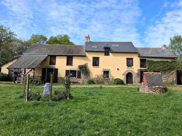 Maison 9 pièces 252 m²